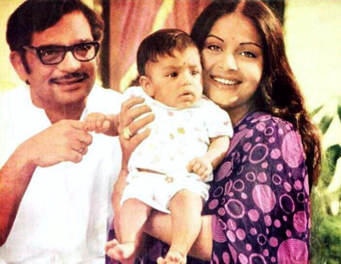 Rakhi with husband Gulzar and daughter Boski (Meghna)