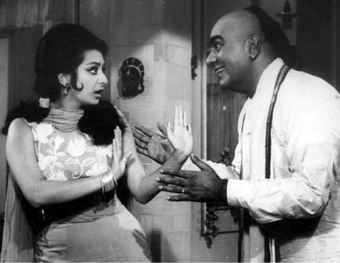 Mehmood with Saira Banu in Padosan