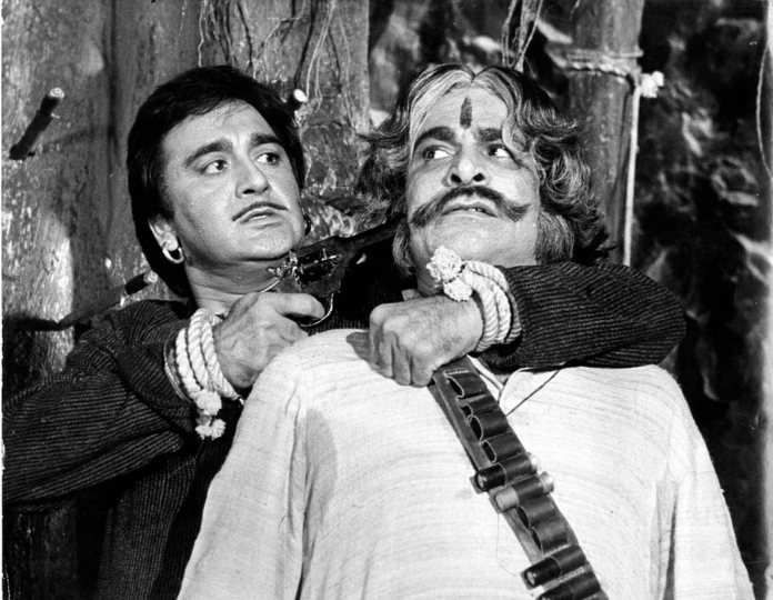 Kader Khan with Sunil Dutt