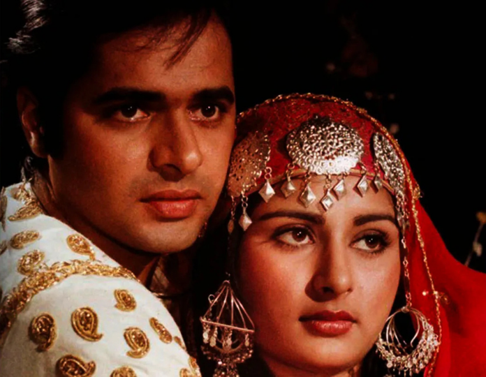 Farooq Sheikh and Poonam Dillon