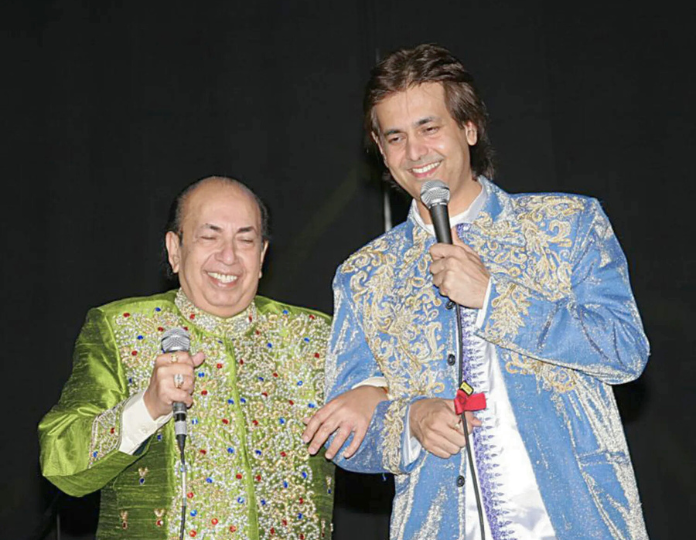 Mahendra Kapoor with son Rohan Kapoor