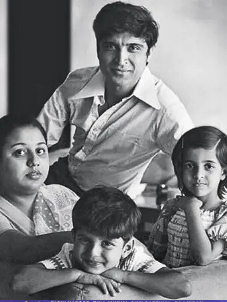 Honey Irani with javed, Zoya and Farhan