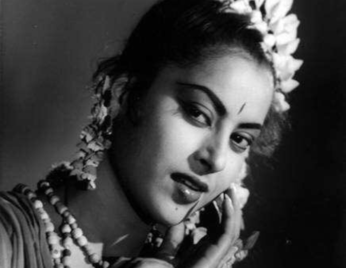 Anita Guha in "Sampoorna Ramayan" as Mata Seeta